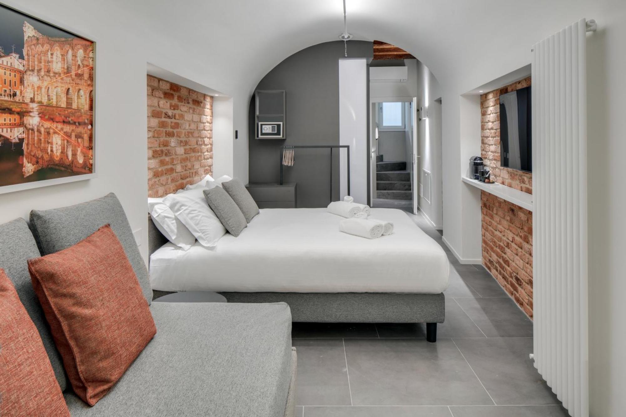 Forum Apartment