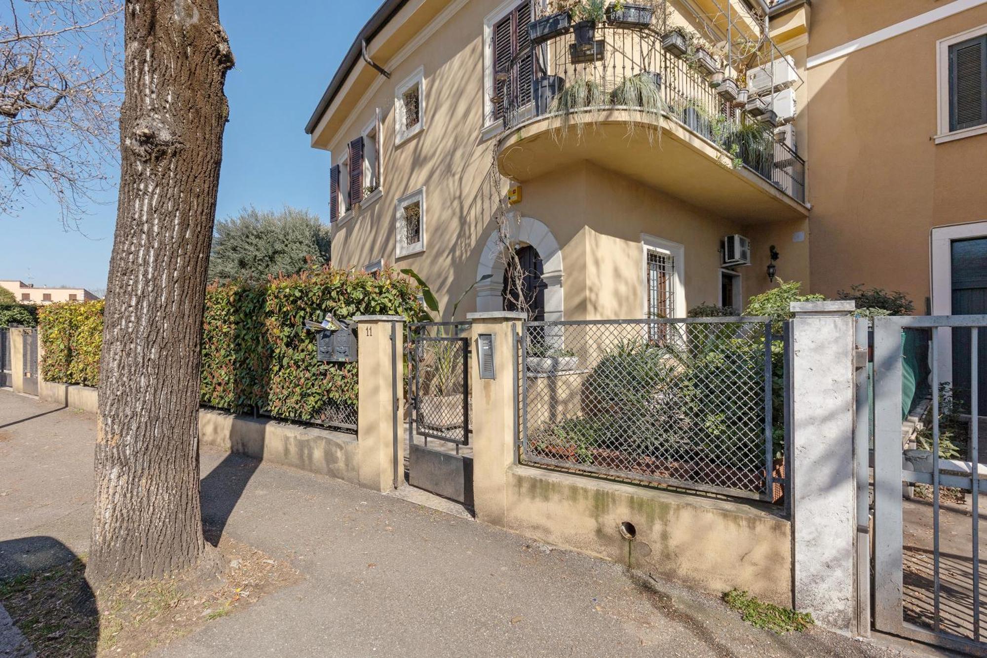Via T Da Vico 11 House Apartment *