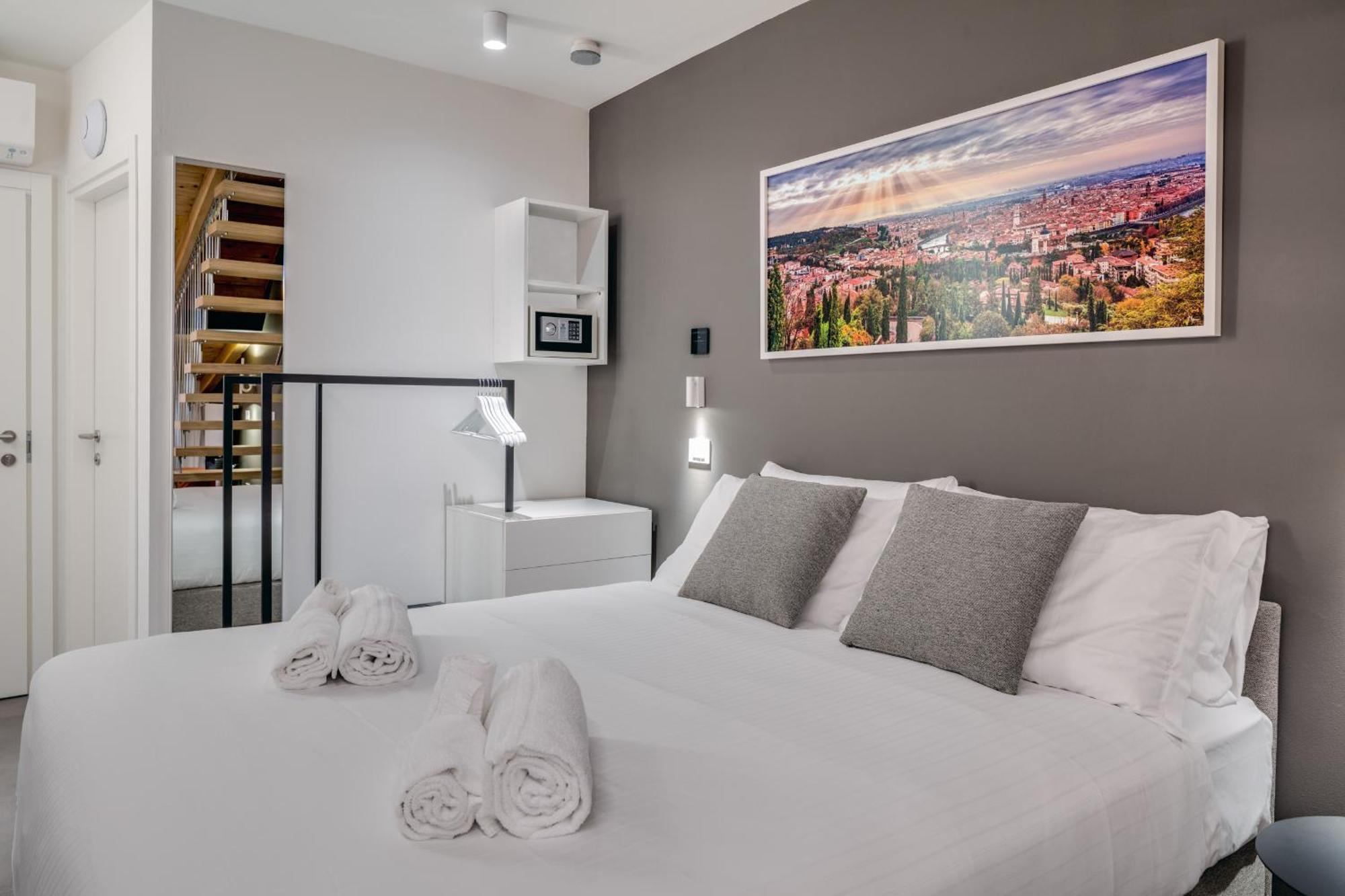 Forum Apartment