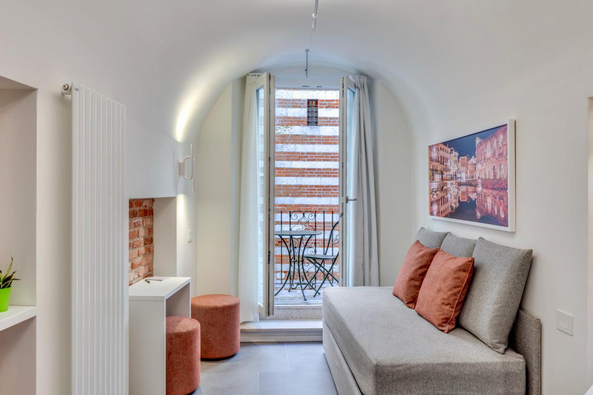 Apartment Forum *