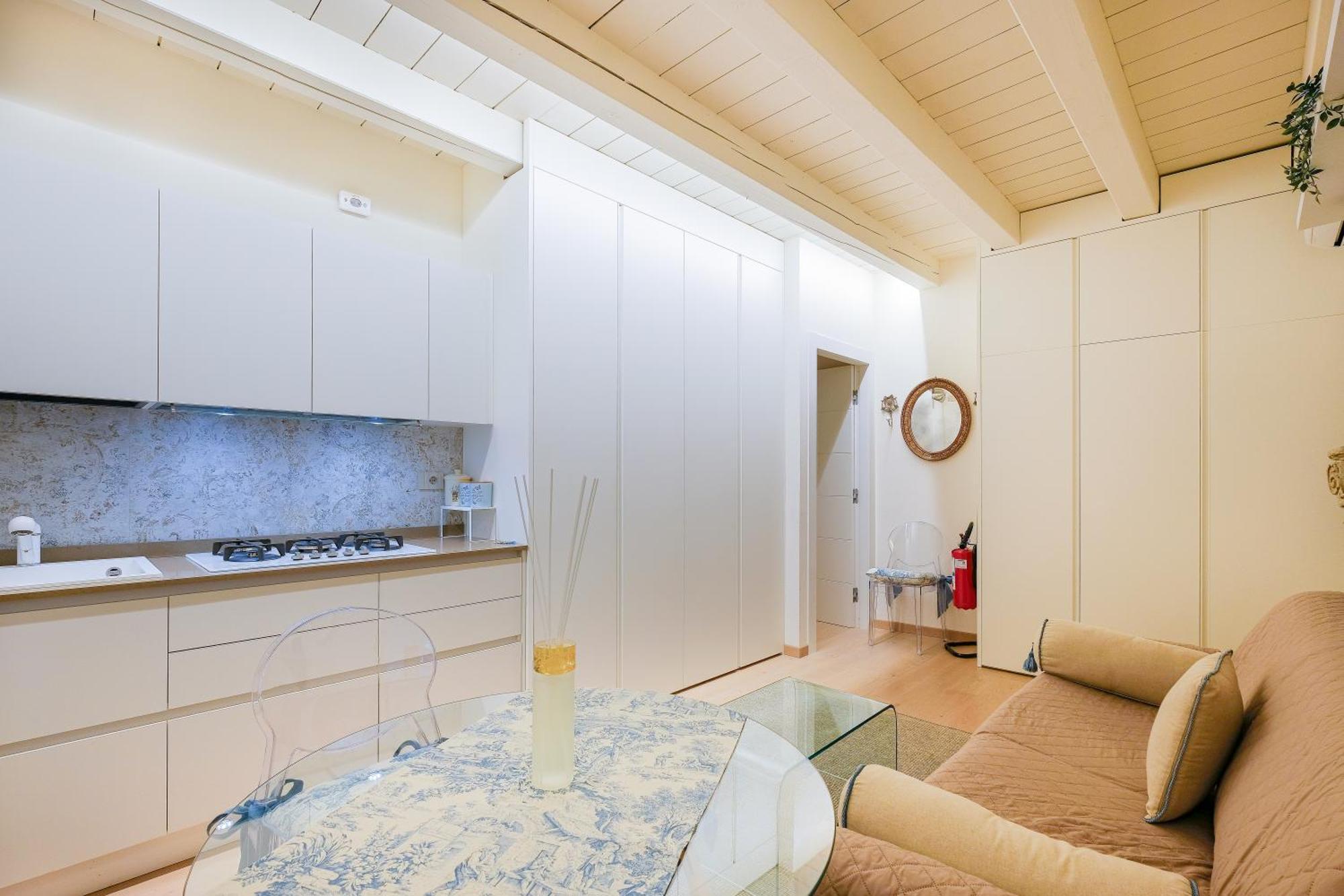 Cello Apartment *