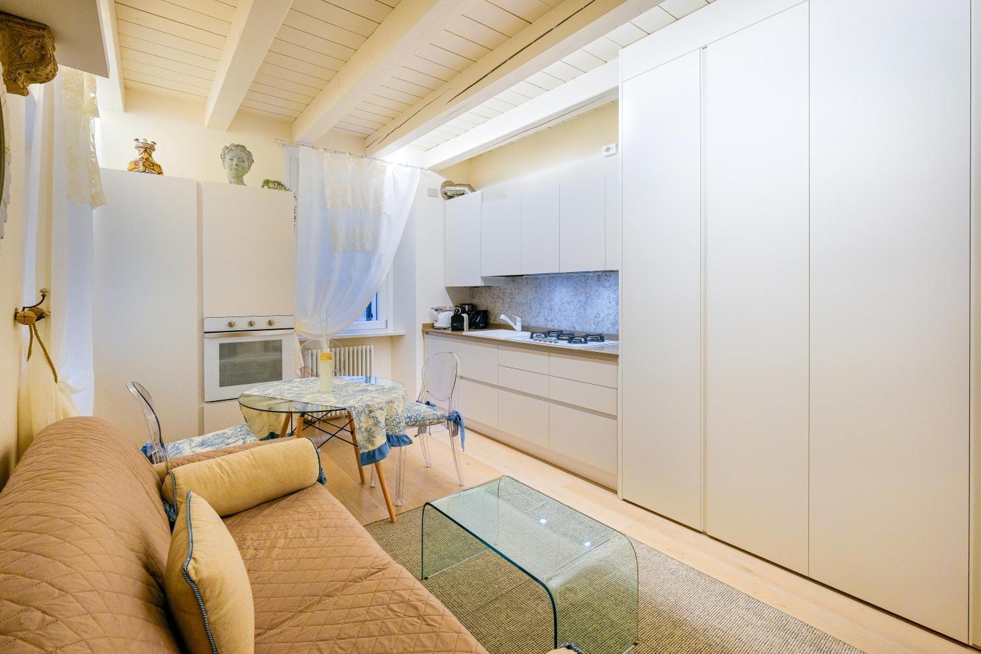 Cello Apartment *