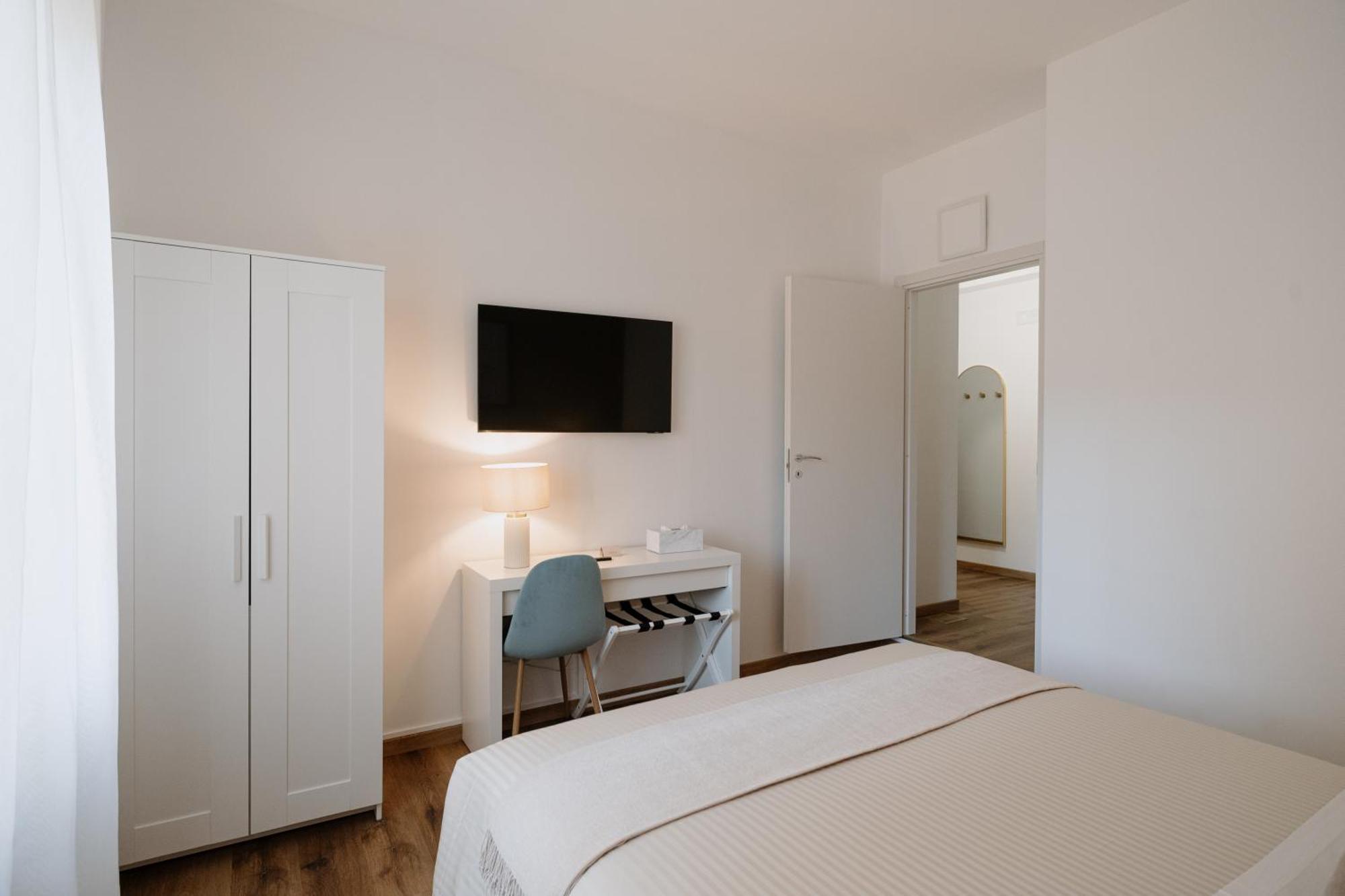 Alatea Poloni Apartment *