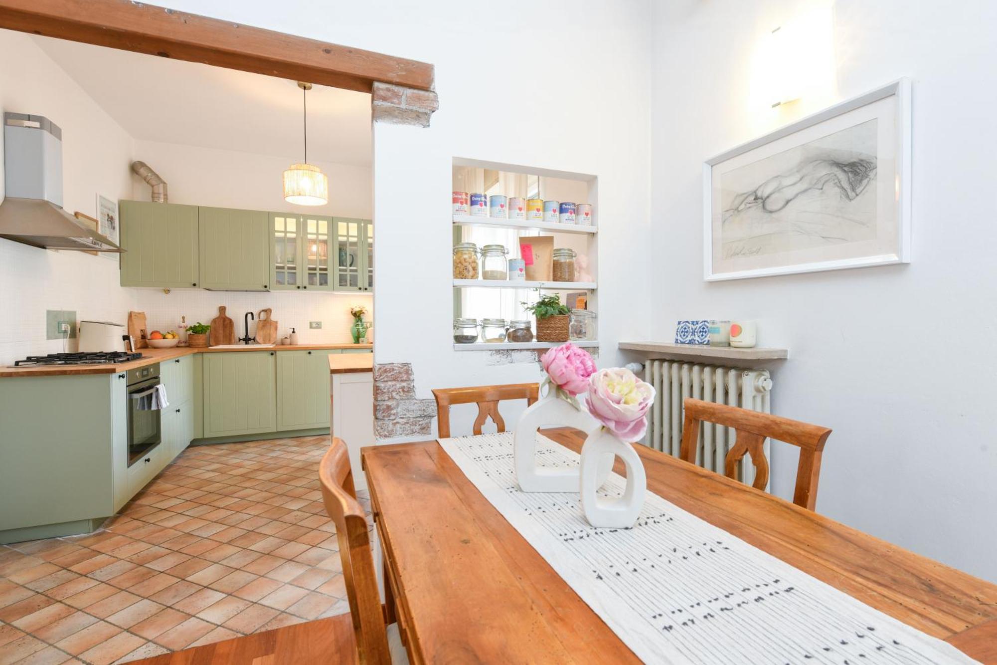 Casa Maddy - Balcony, Parking, 20-minute Walk To The Center Huoneisto