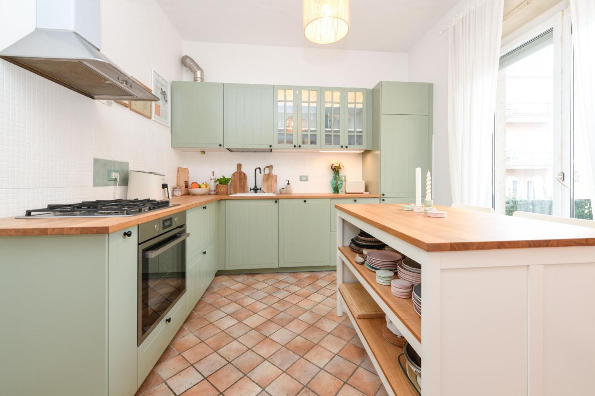 Huoneisto Casa Maddy - Balcony, Parking, 20-minute Walk To The Center Verona