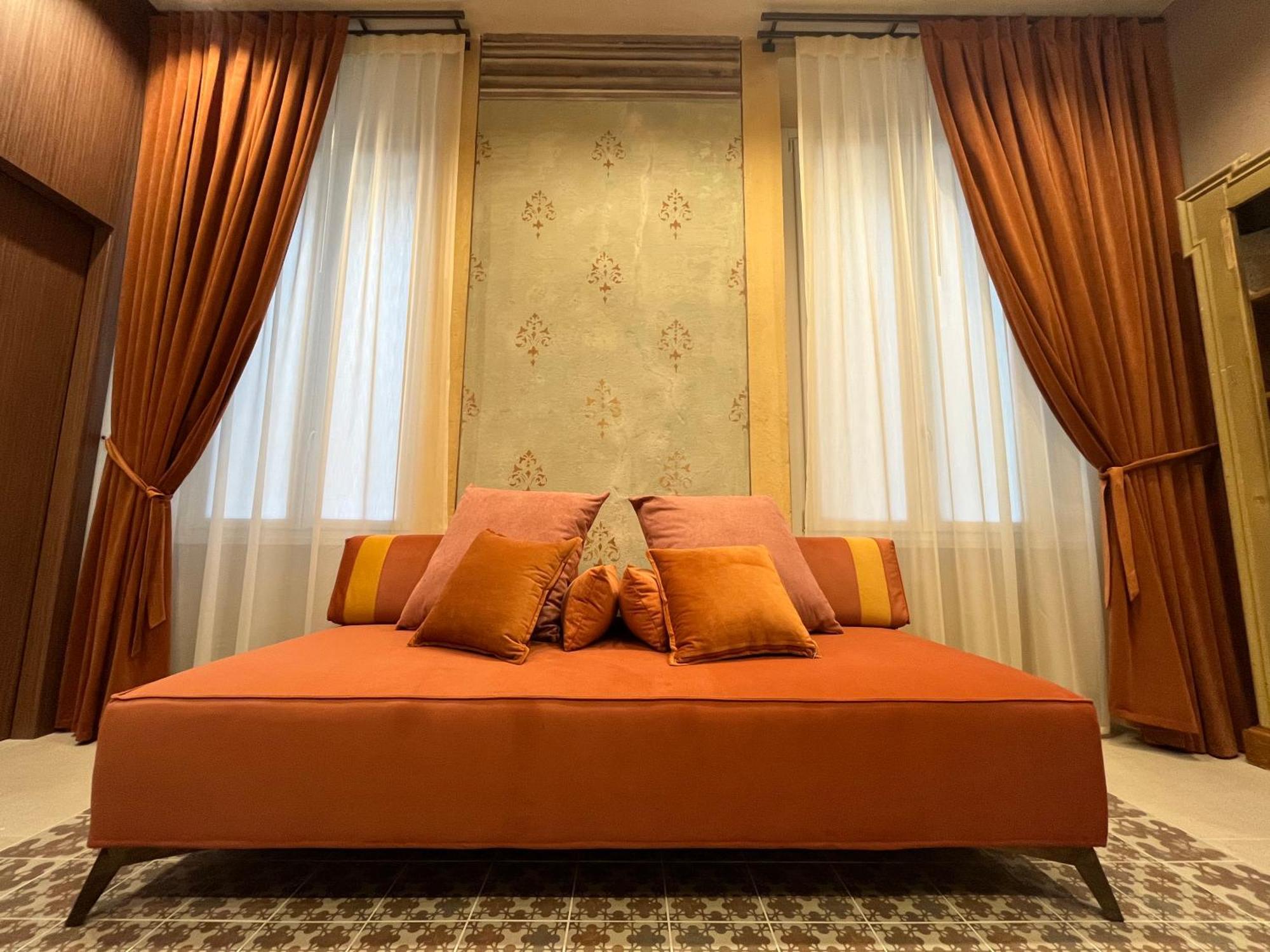 Natore Guest house