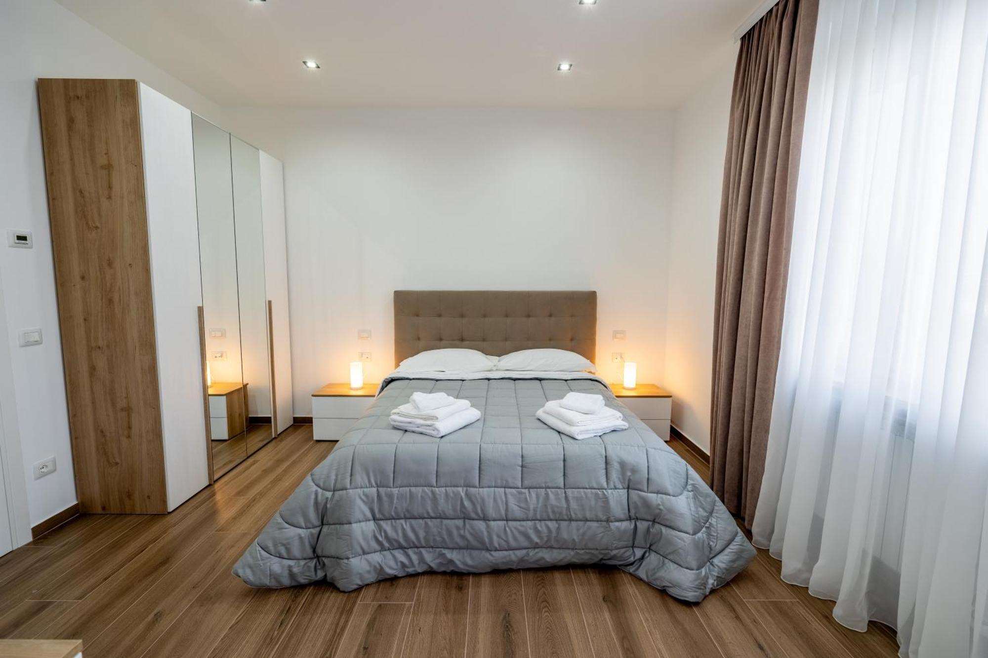 One Fiera With Private Bathroom Apartment Verona