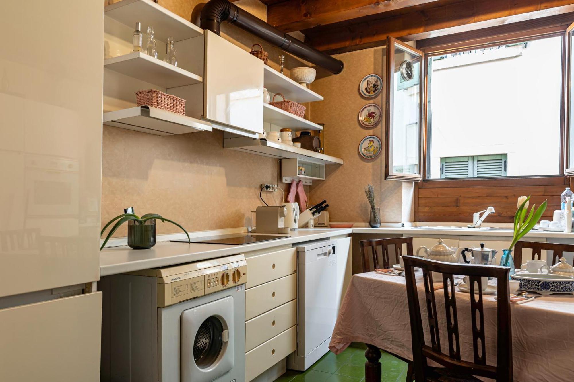Apartment Cozy And Charming In Veronacenter With Parking