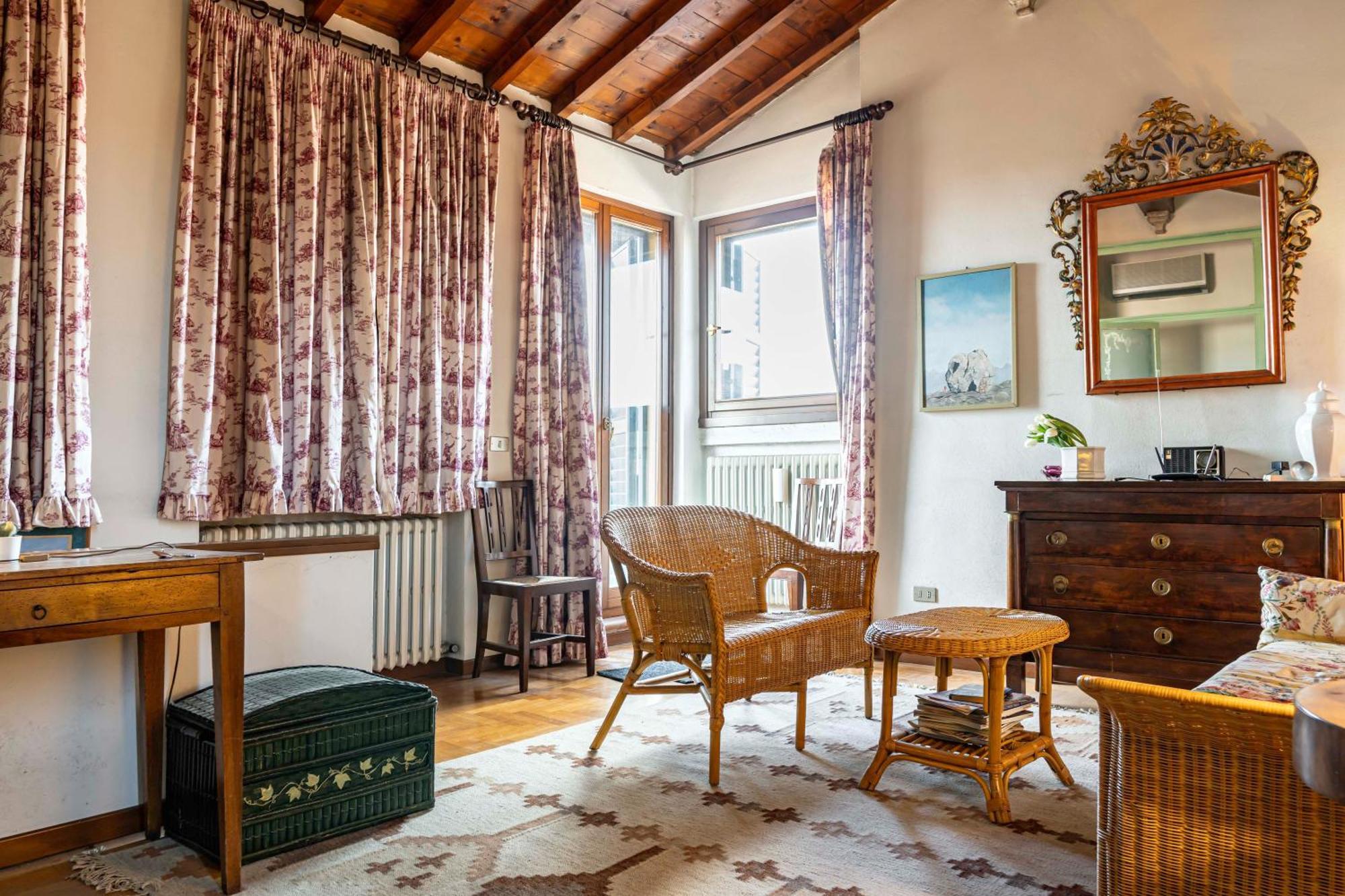 Apartment Cozy And Charming In Veronacenter With Parking Verona