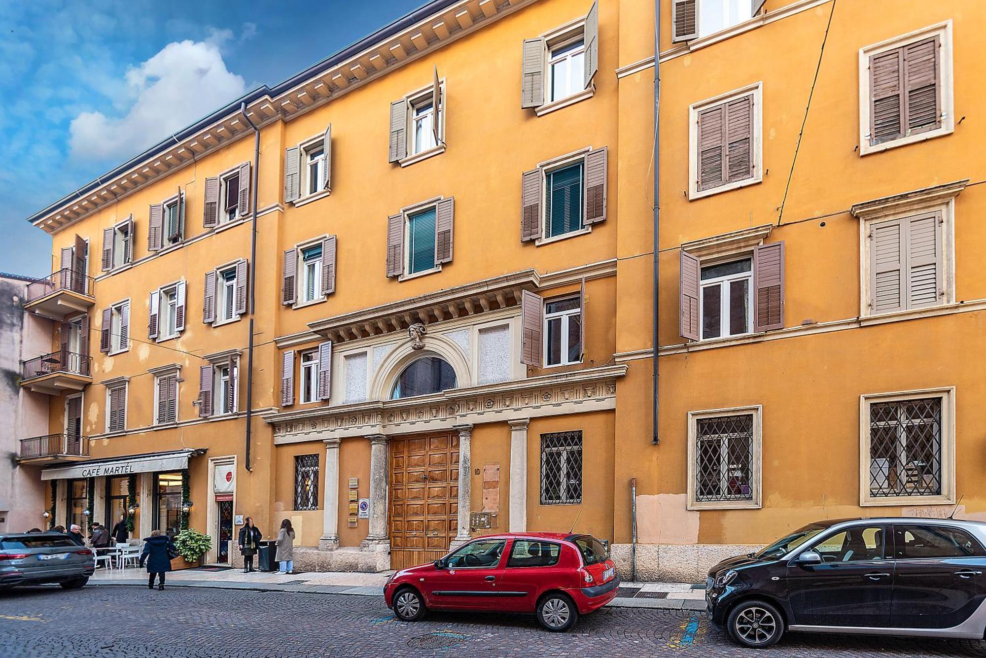 Italianflat - Arena By Side, Old Town Apartment Verona