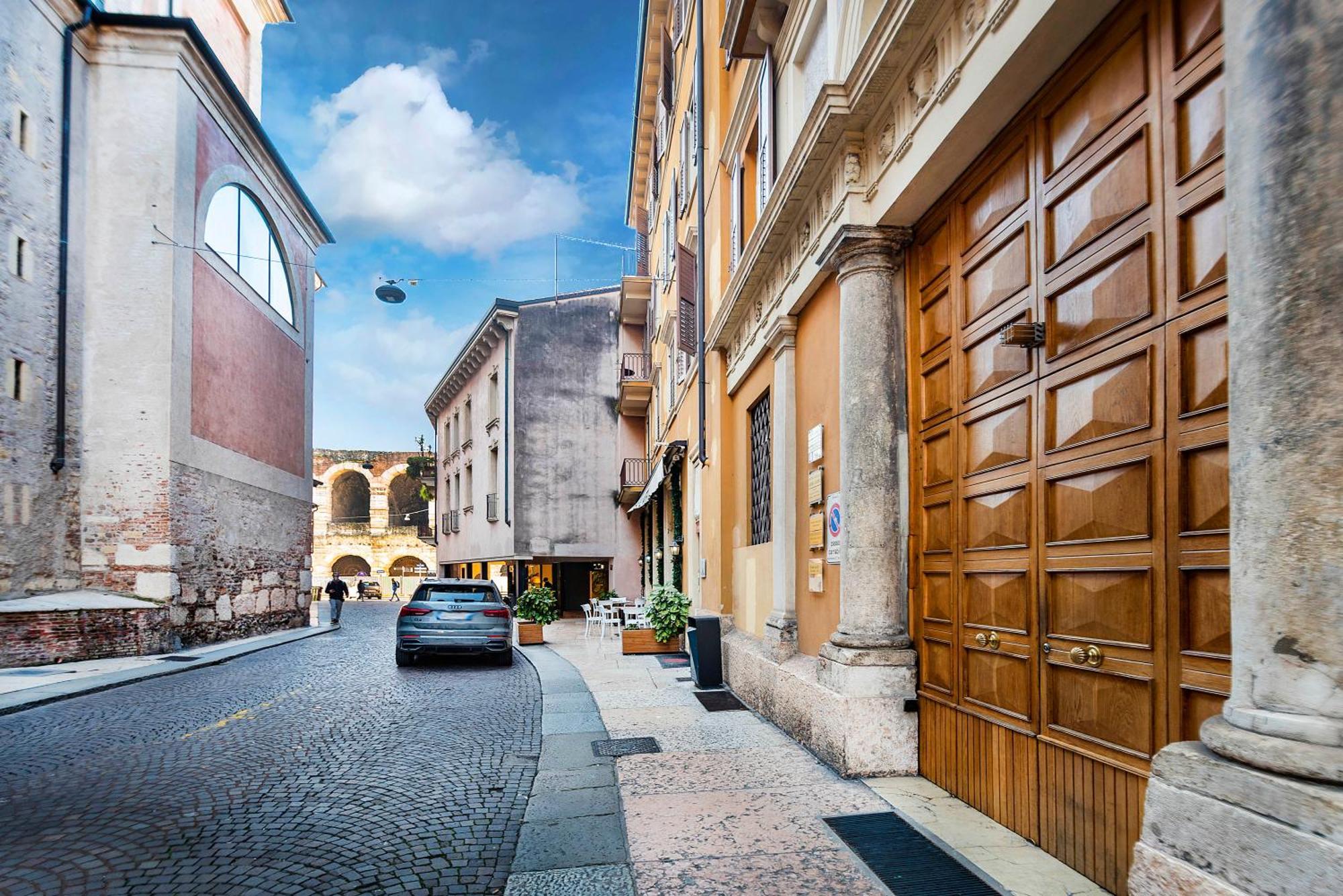 Italianflat - Arena By Side, Old Town Apartment
