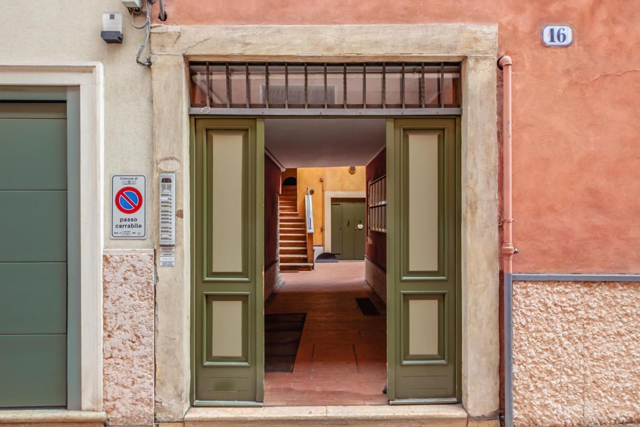 Anniusca Nest * Verona