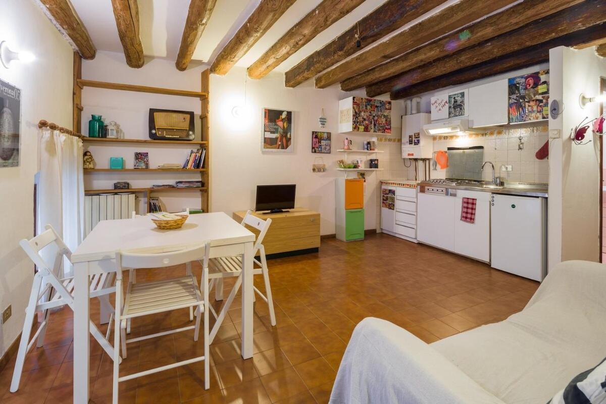 Ai Salici 2 In The Heart Of Verona! Apartment Verona