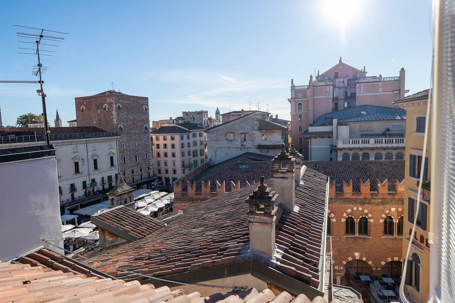 Luxury Rooftop Piazza Erbe * Verona