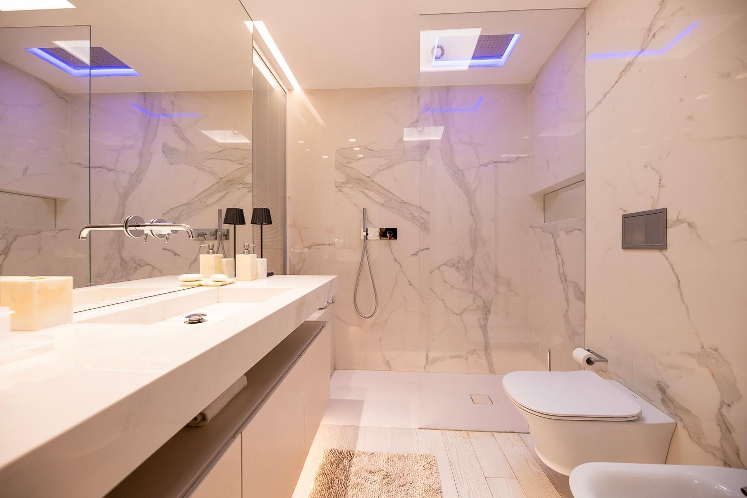 Luxury Rooftop Piazza Erbe Apartment Verona