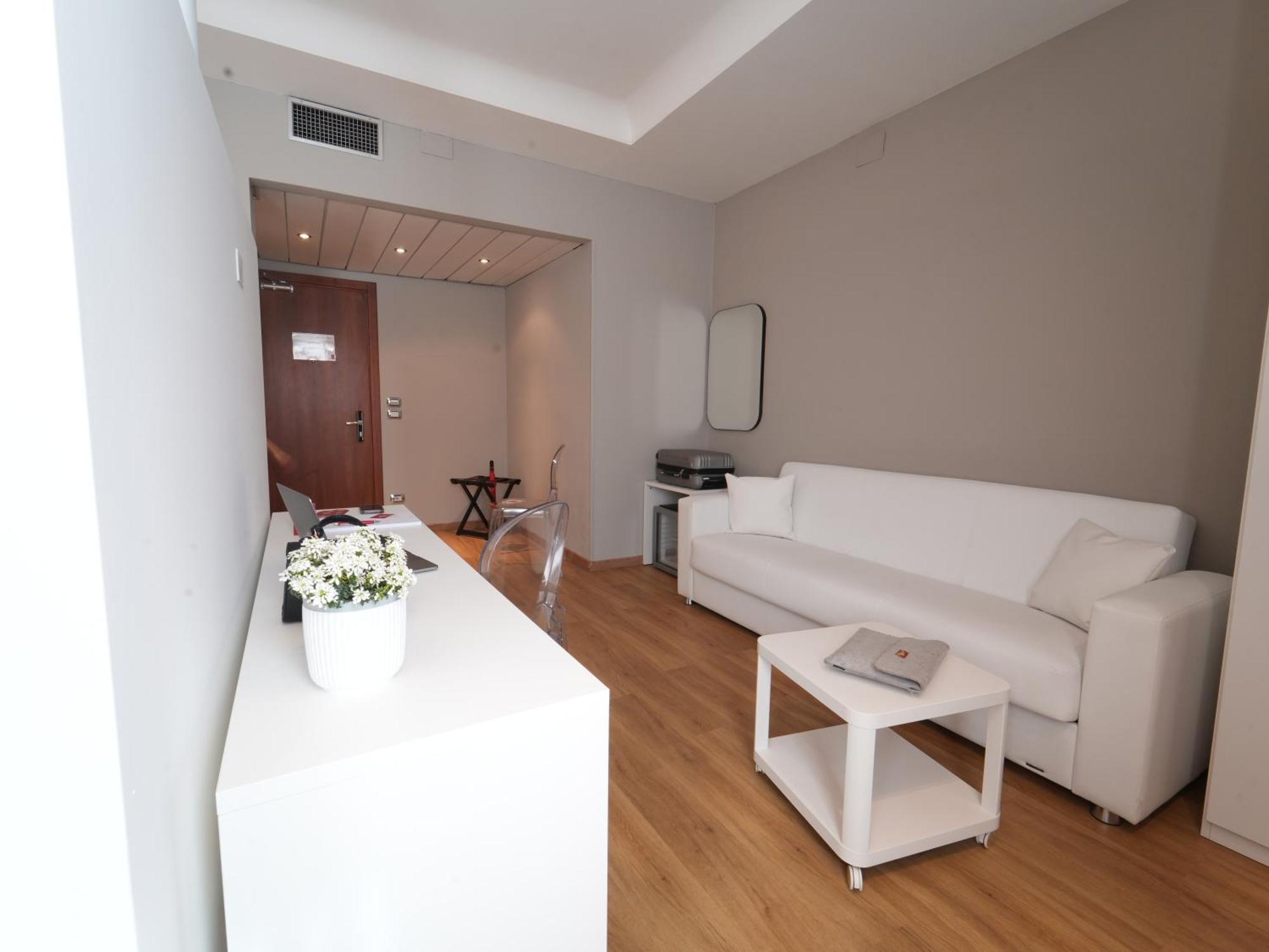 Hotel Cavallo Est 4*