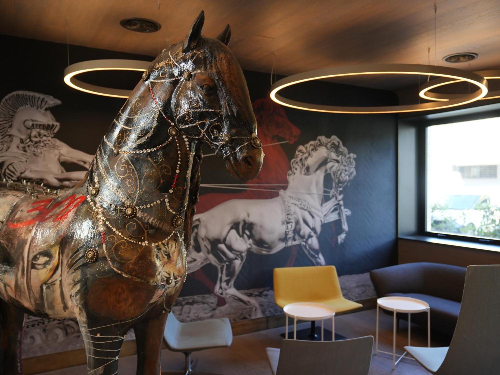 Cavallo Est Hotel 4*