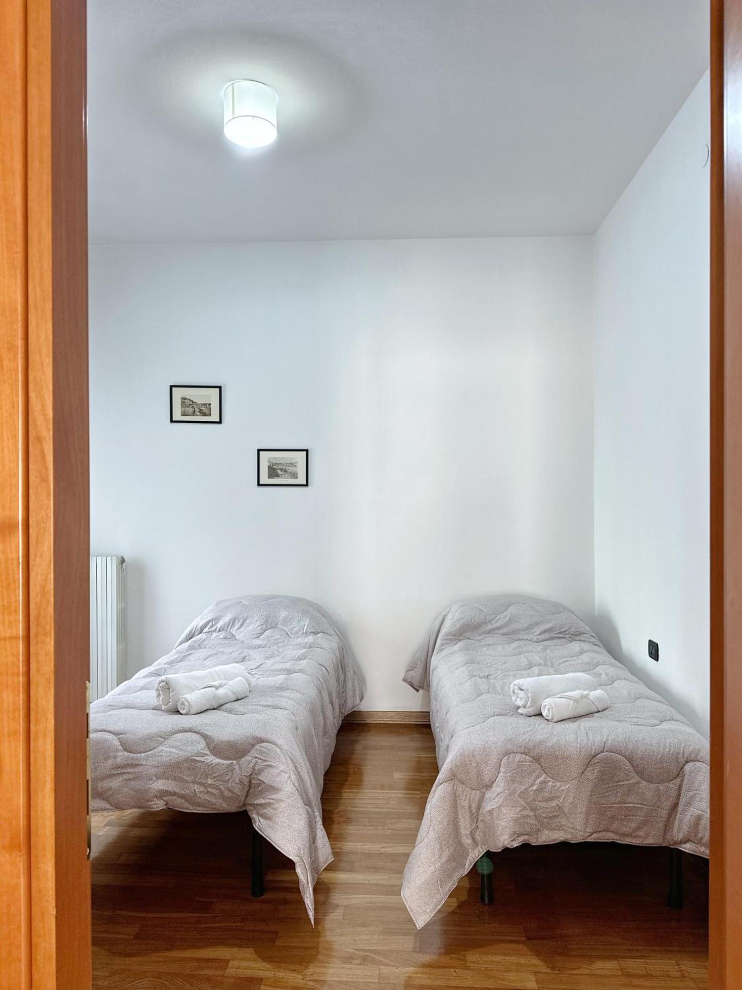 Parisi Centro Storico Apartment *