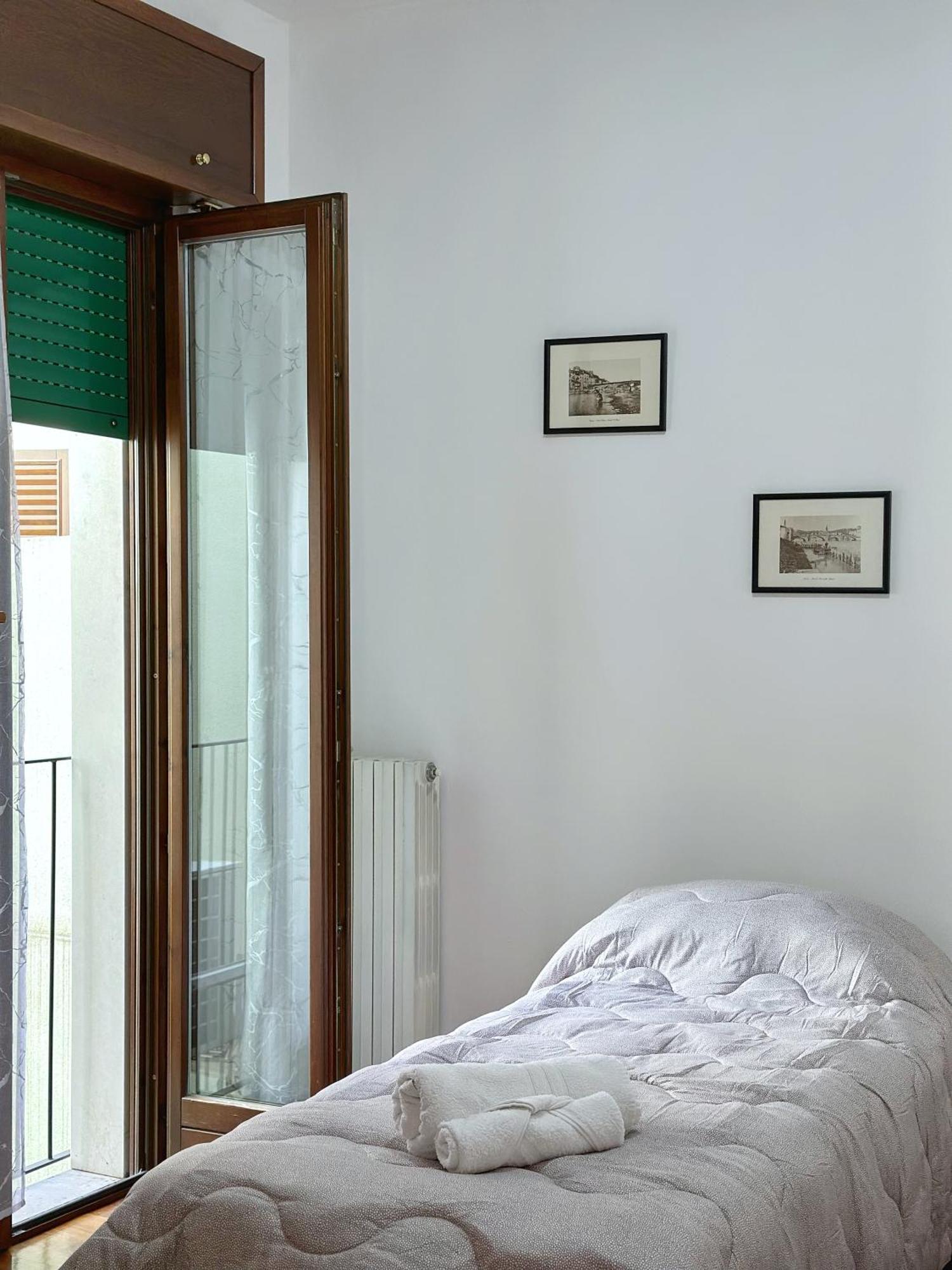 Parisi Centro Storico Apartment *