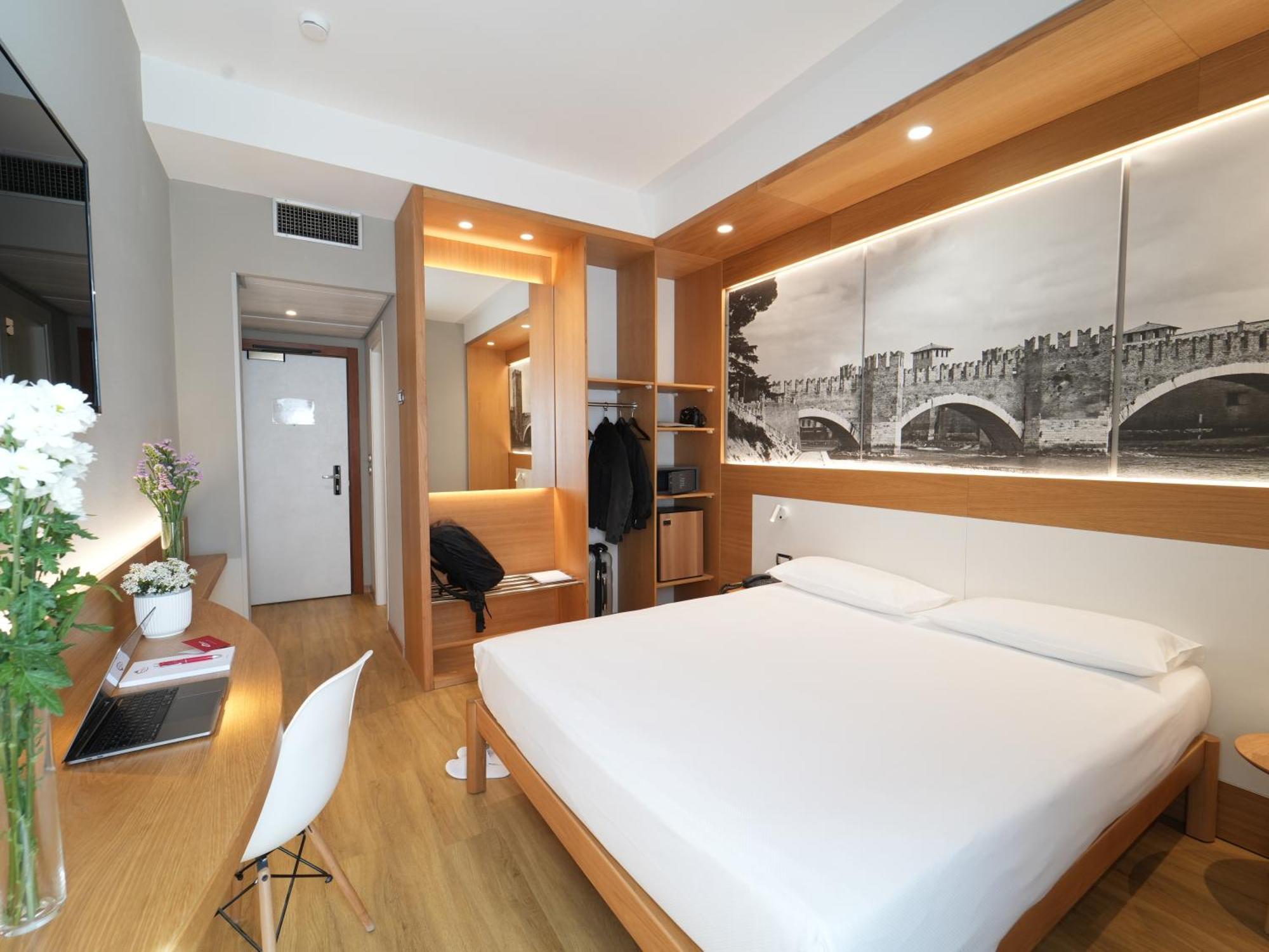 Cavallo Est Hotel
