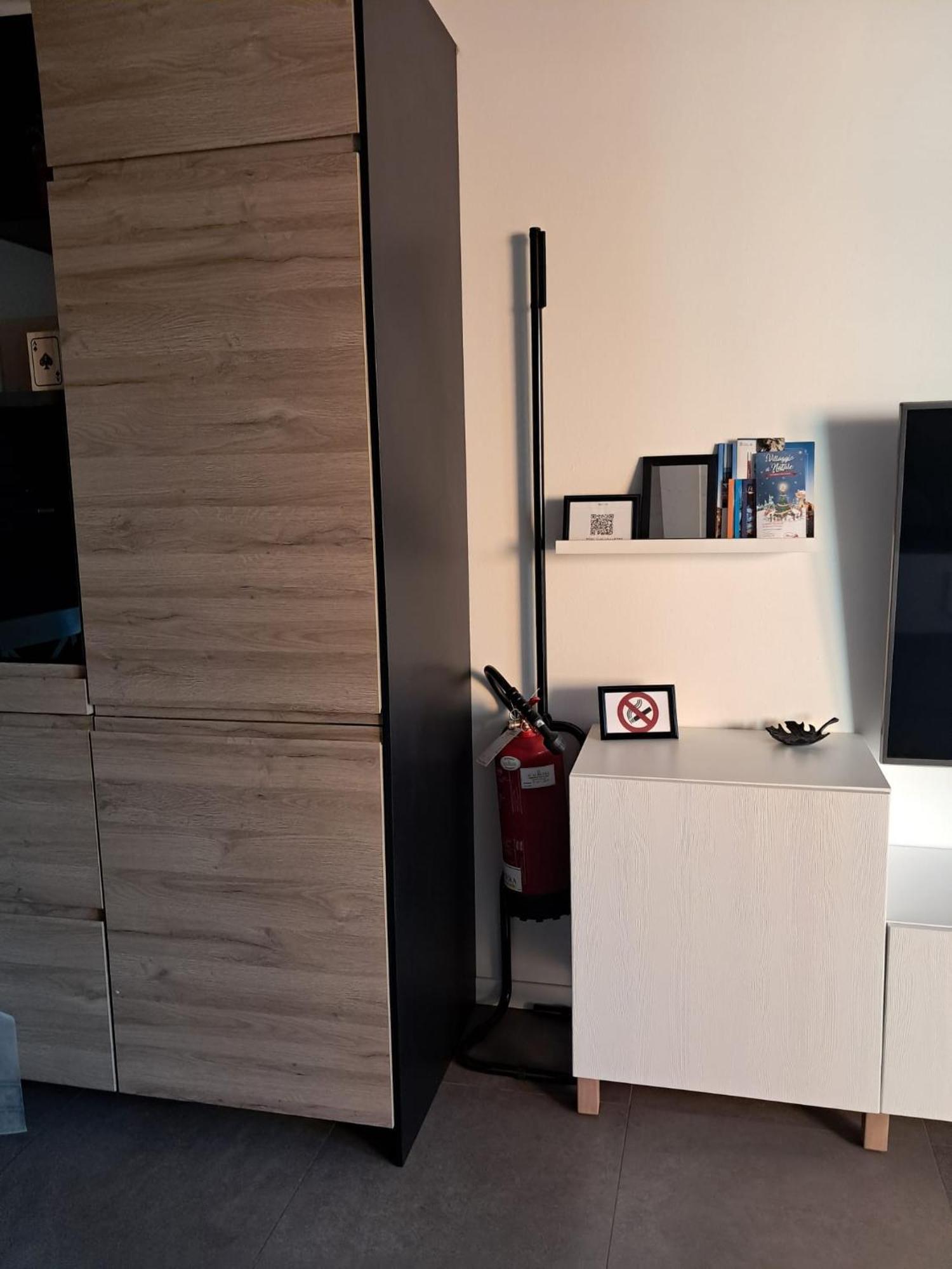 Urban Apartment *