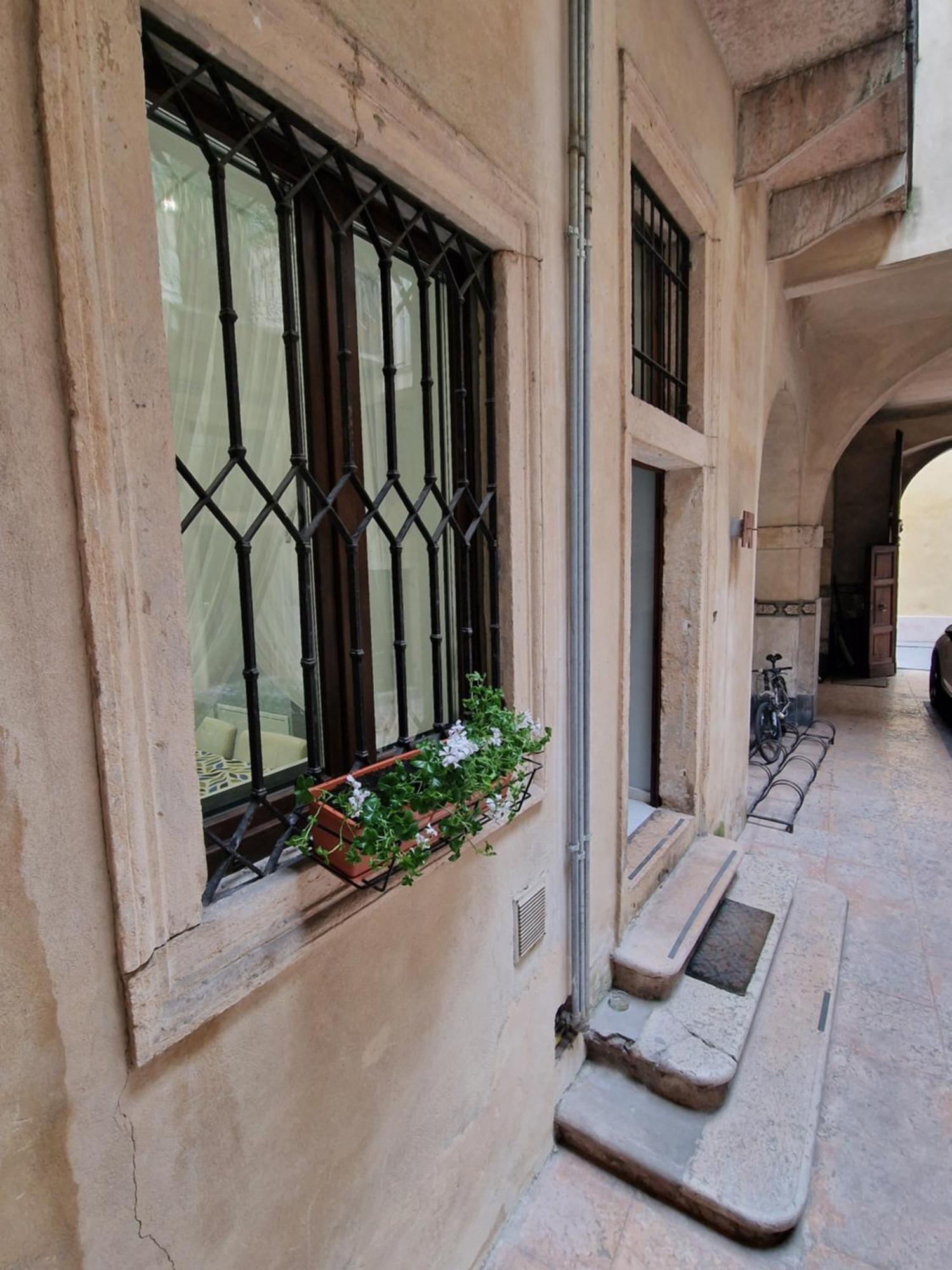 Via Duomo *