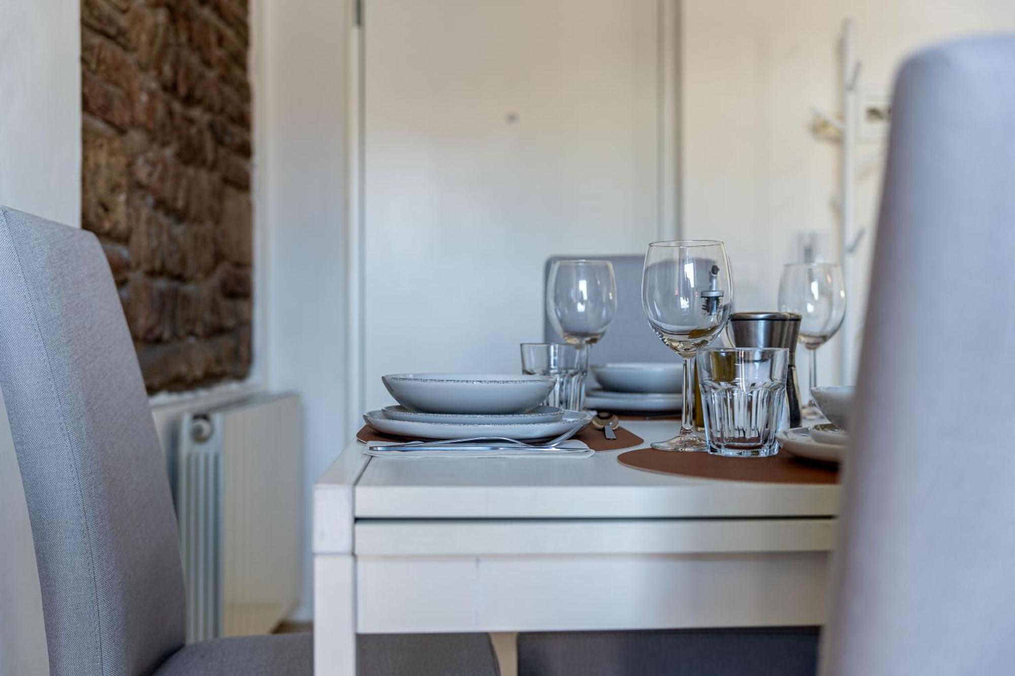 Casa Milu - Vicolo Satiro, Old Town Apartment *