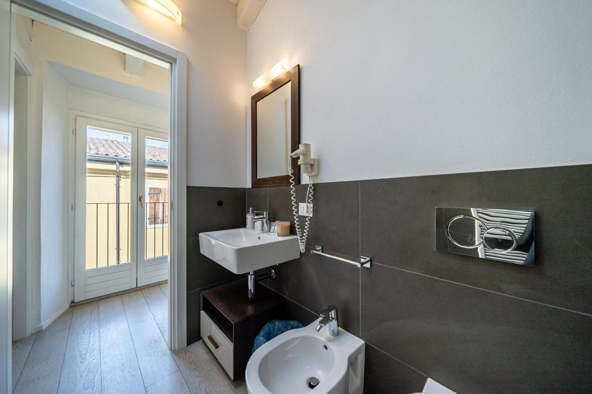Casa Milu - Vicolo Satiro, Old Town Apartment *