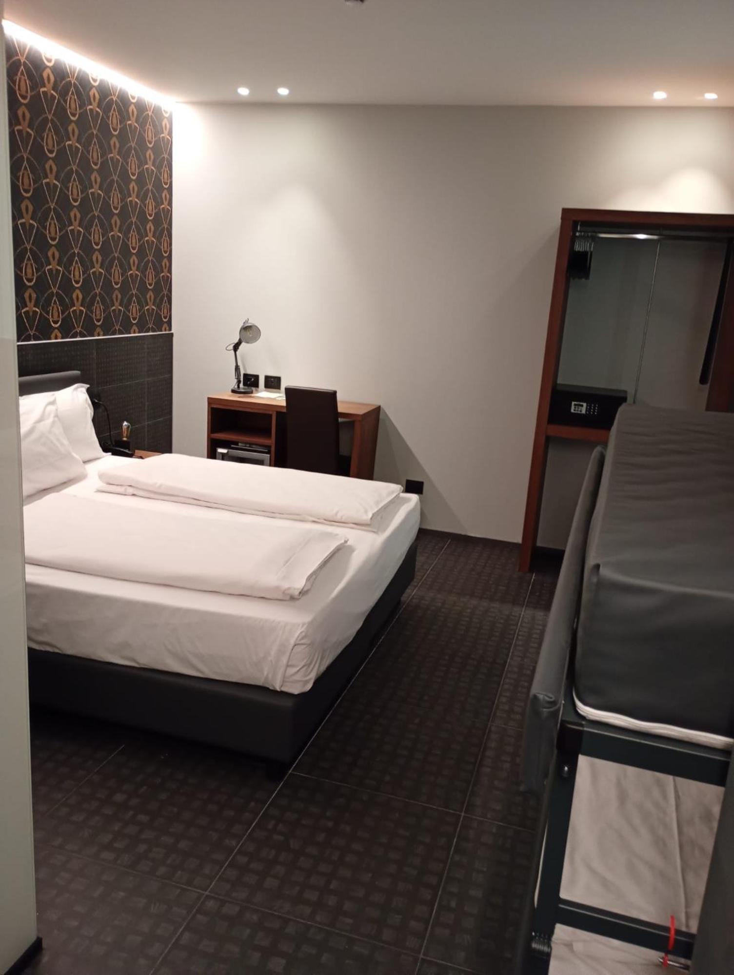 Wega Hotel 3*