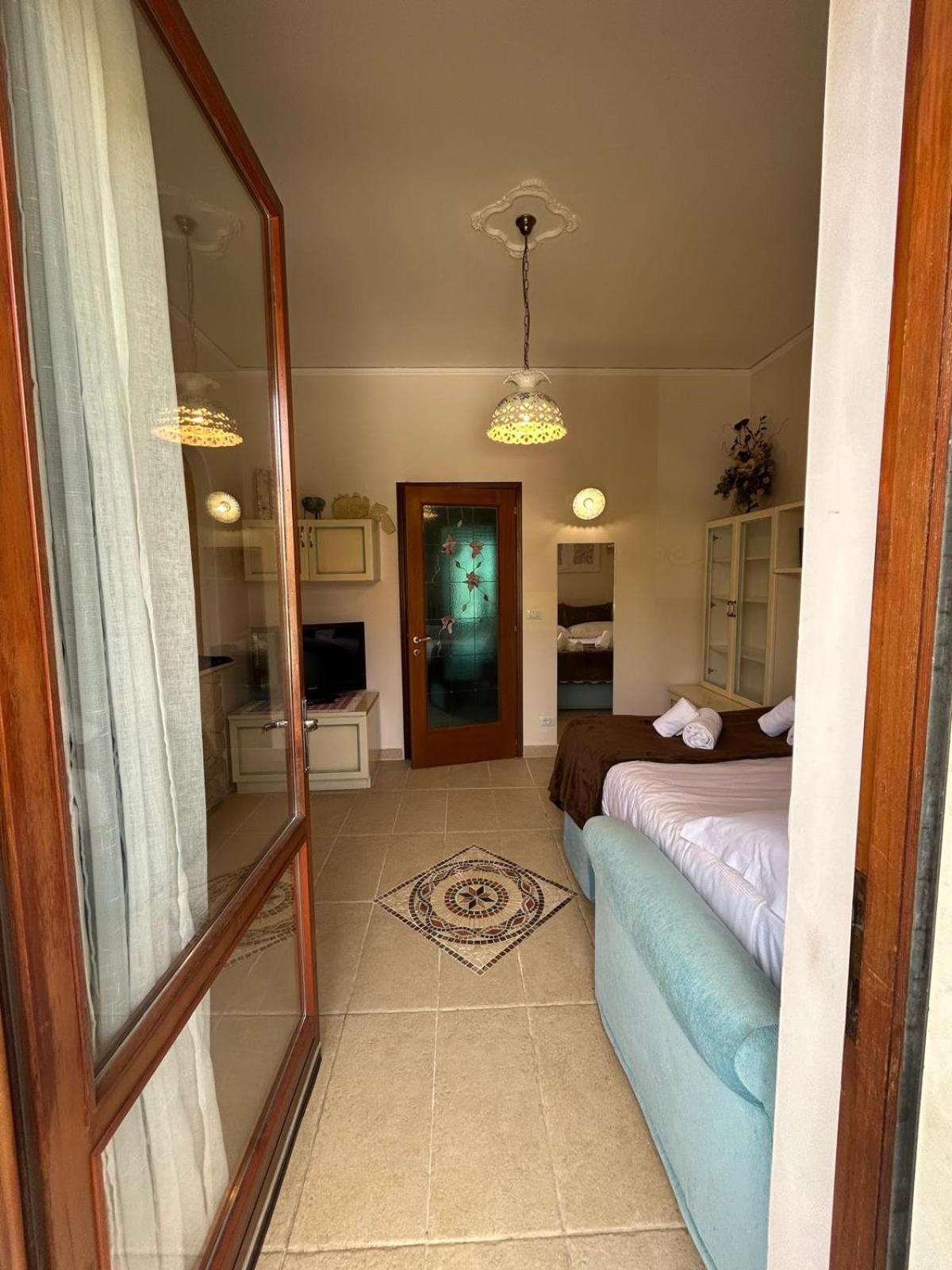 Venetian Style In Apartment Verona