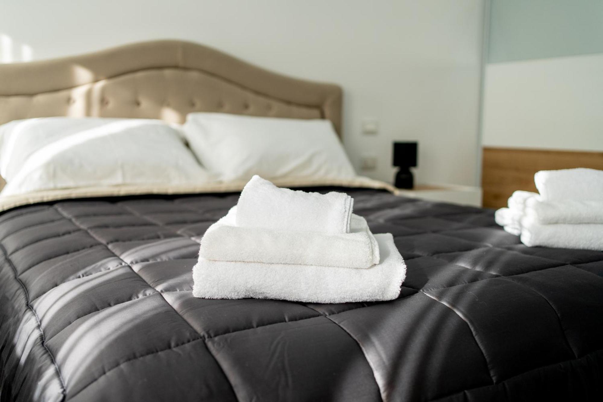 One Fiera With Private Bathroom Apartment Verona
