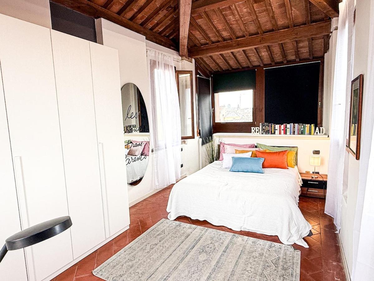Apartment At Piazza Erbe Skyline View Free Parking *