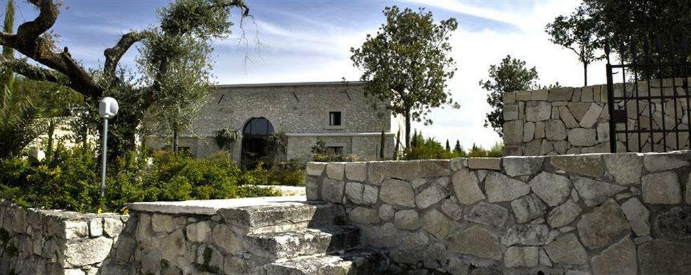 Delser Manor House *