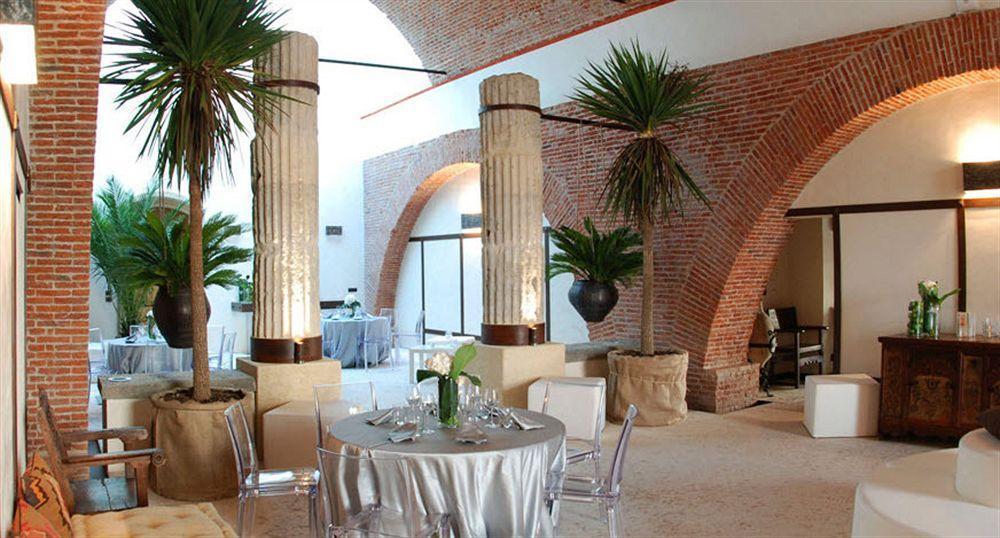 Delser Manor House *