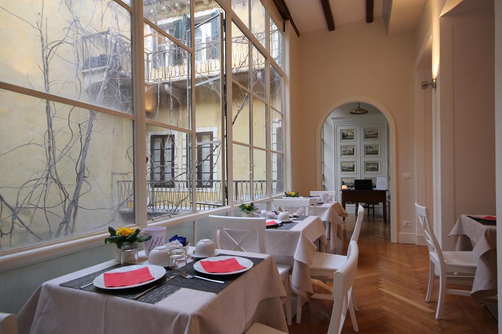 L'angolo Di Bed & Breakfast 2*