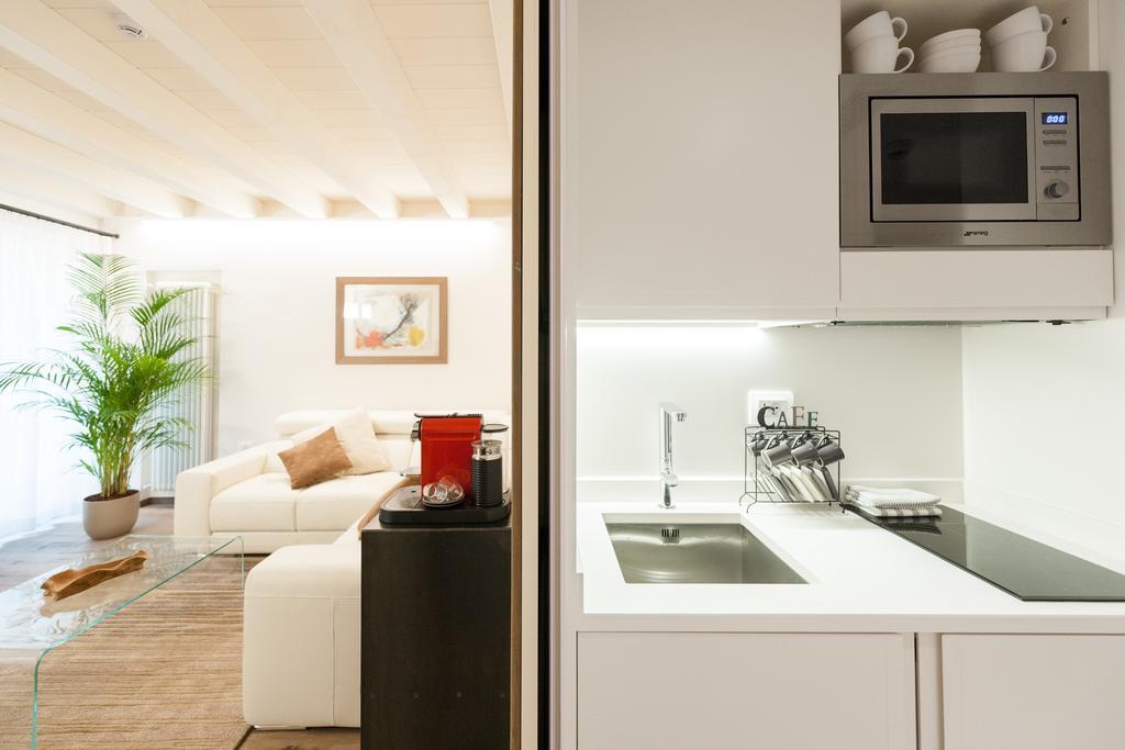 Verona Suites *
