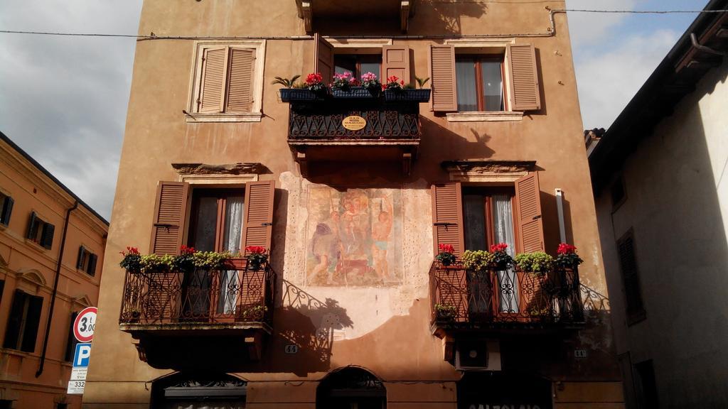 Marconi And Guesthouset