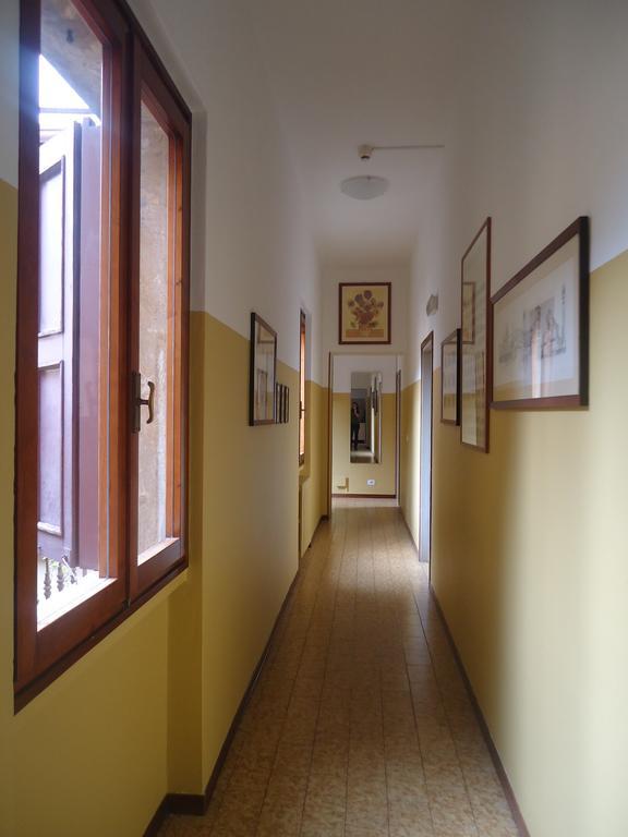 Hostel Protezione Della Giovane - Female *