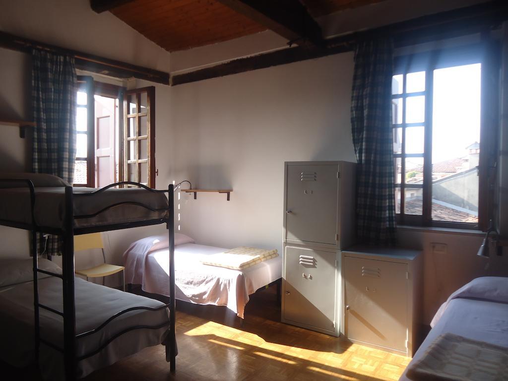 Hostel Protezione Della Giovane - Female *