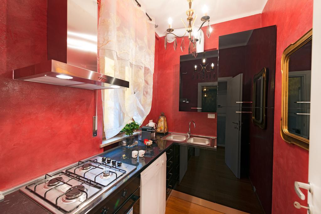 Apartment Centre *