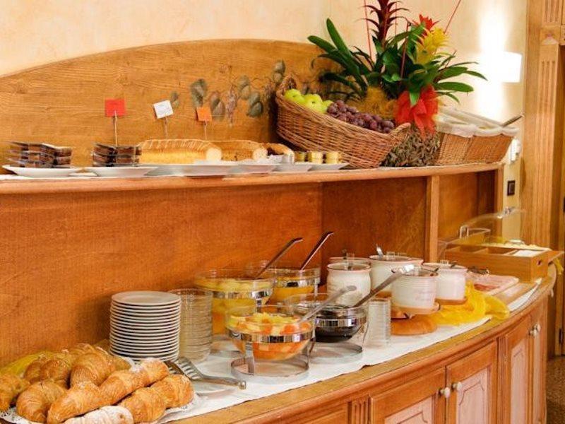 Hotel Novo Rossi 3*