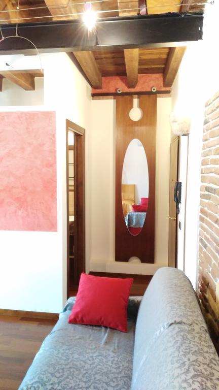 Antica Via Roma Garden View Bed & Breakfast Verona