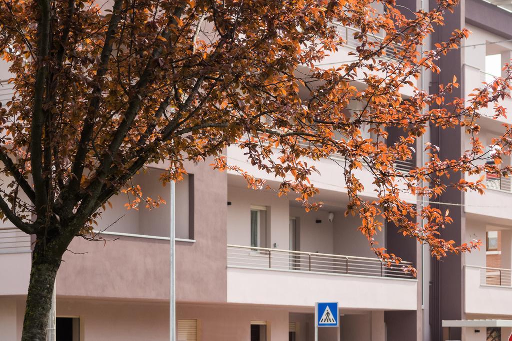 Apartment Flats4Rent Corona Verona