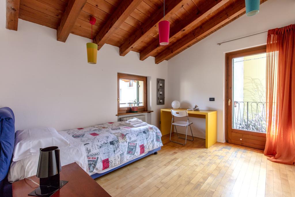 Corticella Vetri Apartment