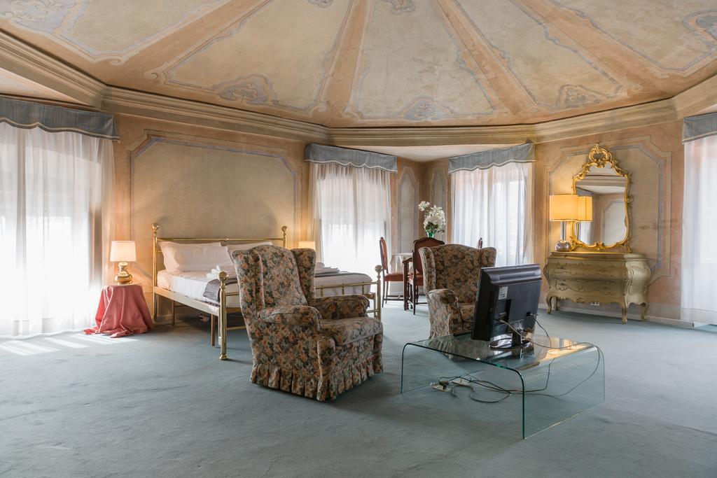 Apartment Canossa *