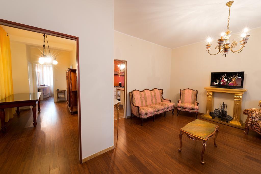 Centre Apartment *