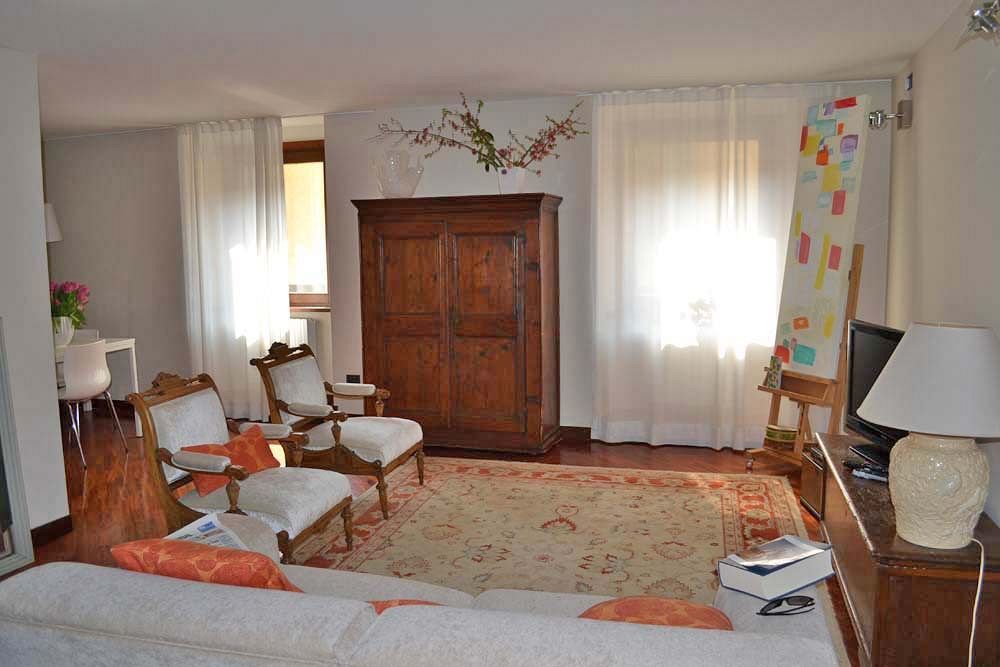 Truly Hotel