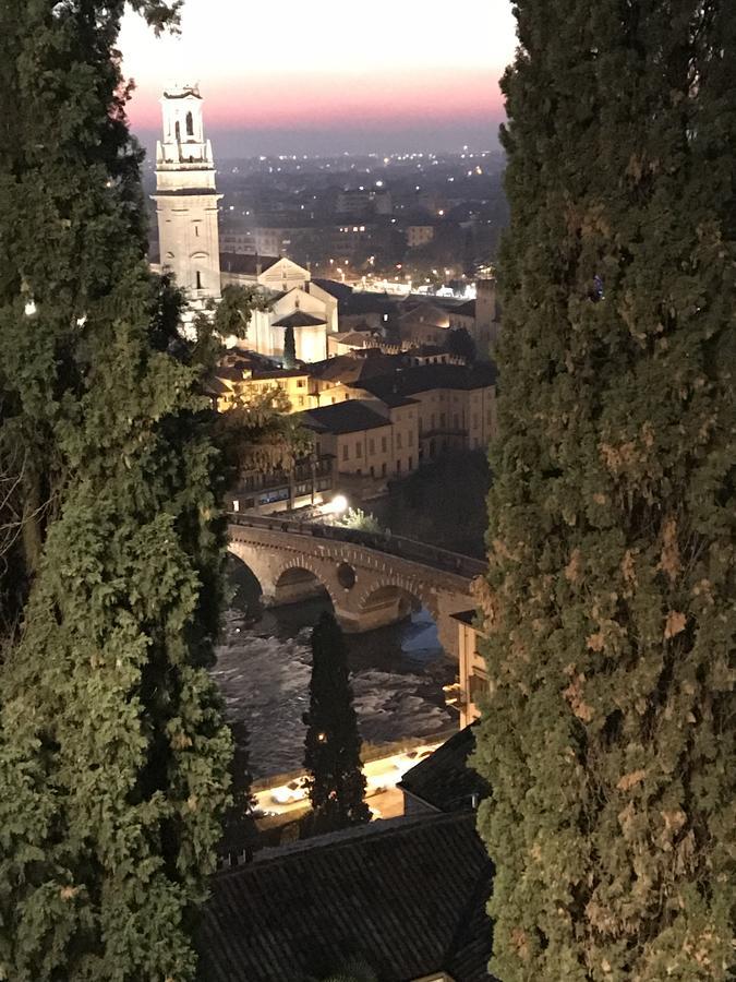 Ai Giardini -vicino Ospedale Borgo Trento E Centro Storico 2*