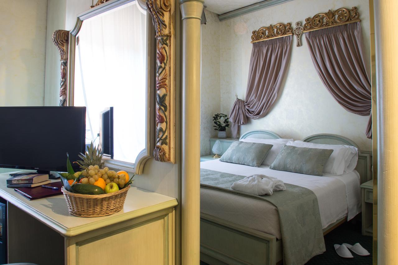 Hotel Colomba D'oro 4*