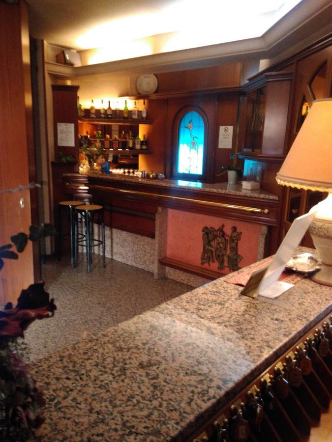 Elena Hotel